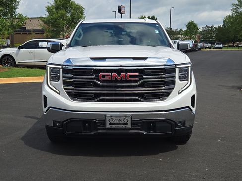 Used 2023 GMC Sierra 1500 SLT RWD image 3