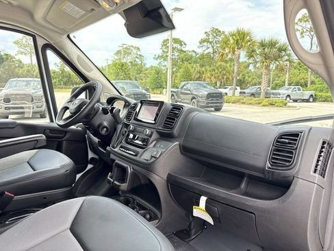 Used 2025 RAM ProMaster 3500 w/ Convenience Group FWD image 12