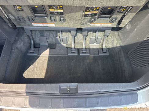 Used 2016 Toyota Sienna XLE FWD image 41