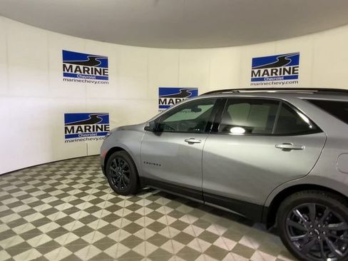 Used 2023 Chevrolet Equinox RS FWD image 8