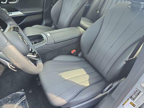 Certified 2025 Mercedes-Benz E 350 4MATIC Sedan image 15