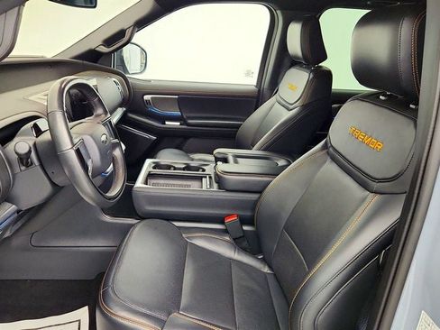 Used 2025 Ford Expedition Tremor AWD/4WD image 21
