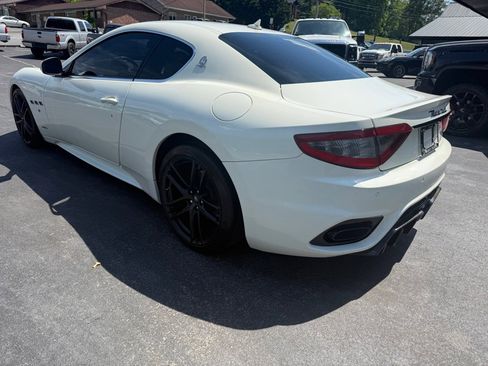 Used 2018 Maserati GranTurismo Sport RWD image 17