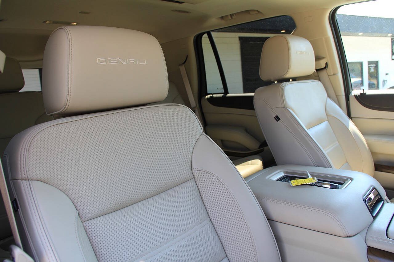 Used 2019 GMC Yukon Denali w/ Denali Ultimate Package RWD image 13