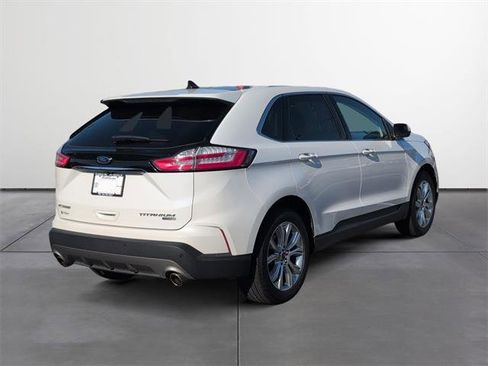 Used 2020 Ford Edge Titanium image 5