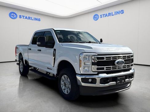 Used 2024 Ford F250 XLT w/ FX4 Off-Road Package image 14