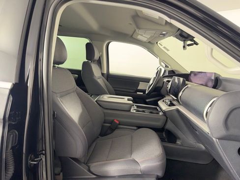 Used 2025 Ford Expedition Max Active RWD image 28