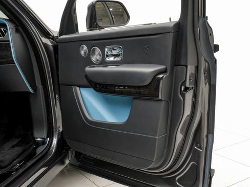 Used 2022 Rolls-Royce Cullinan Base w/ Cullinan Package image 55