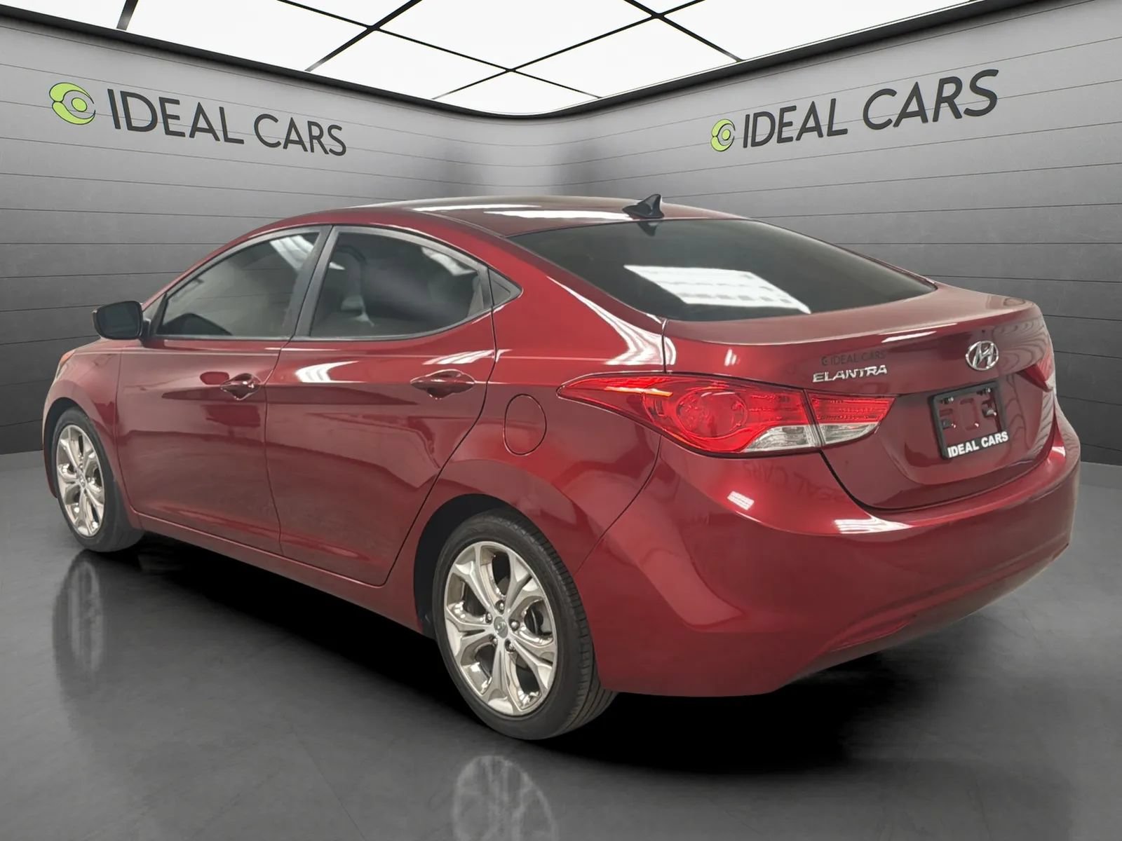 Used 2013 Hyundai Elantra GLS w/ Preferred Pkg FWD image 7