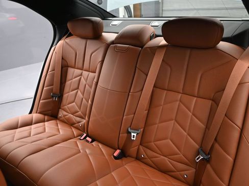 New 2026 BMW 740i w/ Executive Package RWD image 31