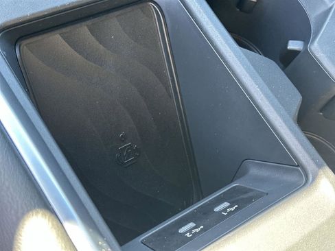 Used 2025 Nissan Armada SL image 26