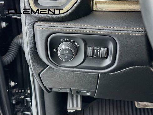 Used 2024 RAM 2500 Limited w/ Safety Group image 12