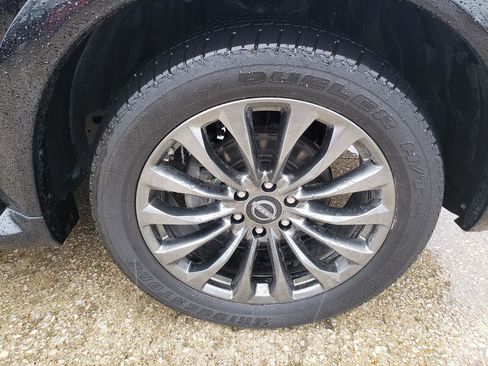 Used 2024 Nissan Armada Platinum w/ Captain's Chairs Package image 48