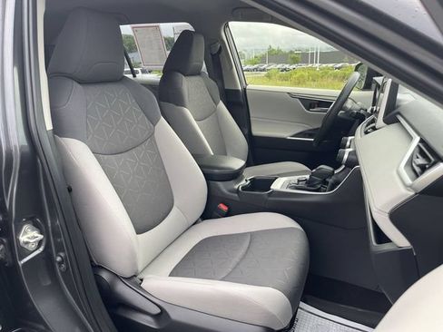 Certified 2025 Toyota RAV4 XLE AWD/4WD image 22