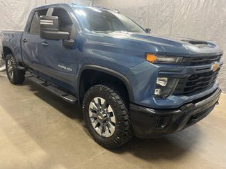 Used 2025 Chevrolet Silverado 2500 Custom w/ Custom Value Package AWD/4WD video 1