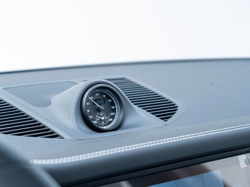 New 2026 Porsche Macan S image 27