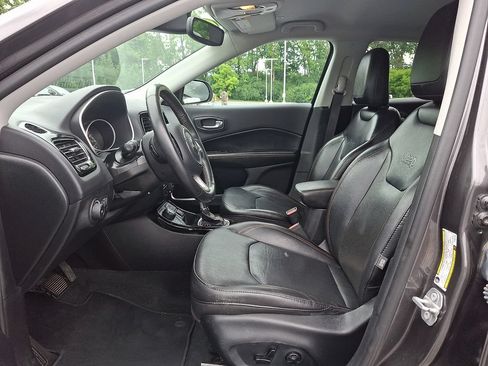 Used 2019 Jeep Compass Limited AWD/4WD image 14