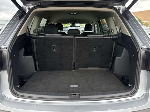 Used 2024 Volkswagen Atlas SE FWD image 8