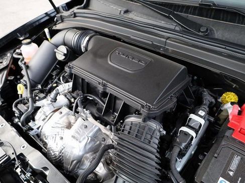 New 2025 Alfa Romeo Tonale Veloce w/ Premium Package image 9