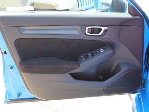 Used 2025 Honda Civic Type R image 8