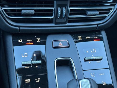 New 2026 Porsche Macan Turbo AWD/4WD image 25