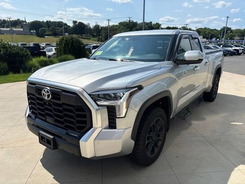 Used 2022 Toyota Tundra Limited w/ TRD Off-Road Package AWD/4WD image 3