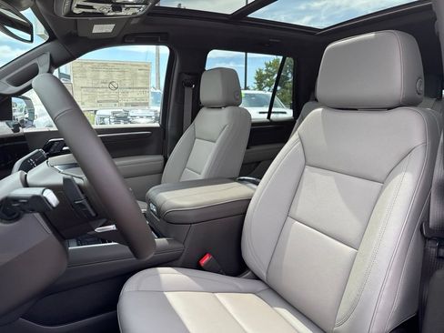 New 2026 Chevrolet Tahoe Z71 w/ Comfort Package AWD/4WD image 20