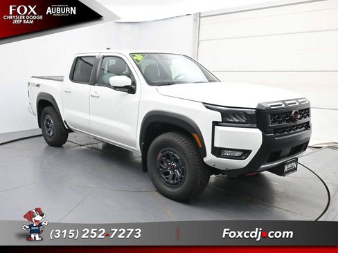 Used 2026 Nissan Frontier PRO-4X w/ Pro-4x Convenience Package AWD/4WD image 2