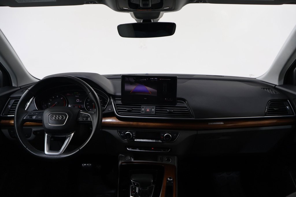Used 2023 Audi Q5 2.0T Premium w/ Convenience Package AWD/4WD image 17