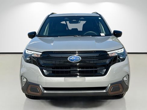 Used 2025 Subaru Forester Sport image 8