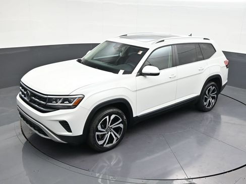 Used 2023 Volkswagen Atlas SEL AWD/4WD image 18