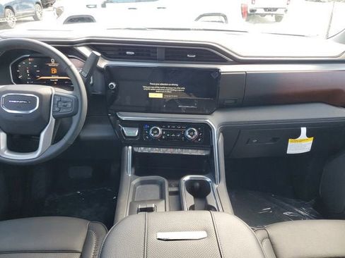 New 2026 GMC Sierra 2500 Denali image 15