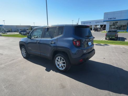 Used 2023 Jeep Renegade Latitude image 38