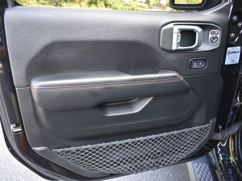 Used 2020 Jeep Gladiator Mojave AWD/4WD image 16