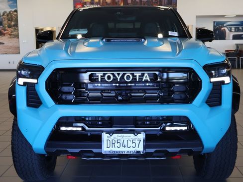 Used 2026 Toyota Tacoma TRD Pro AWD/4WD image 2