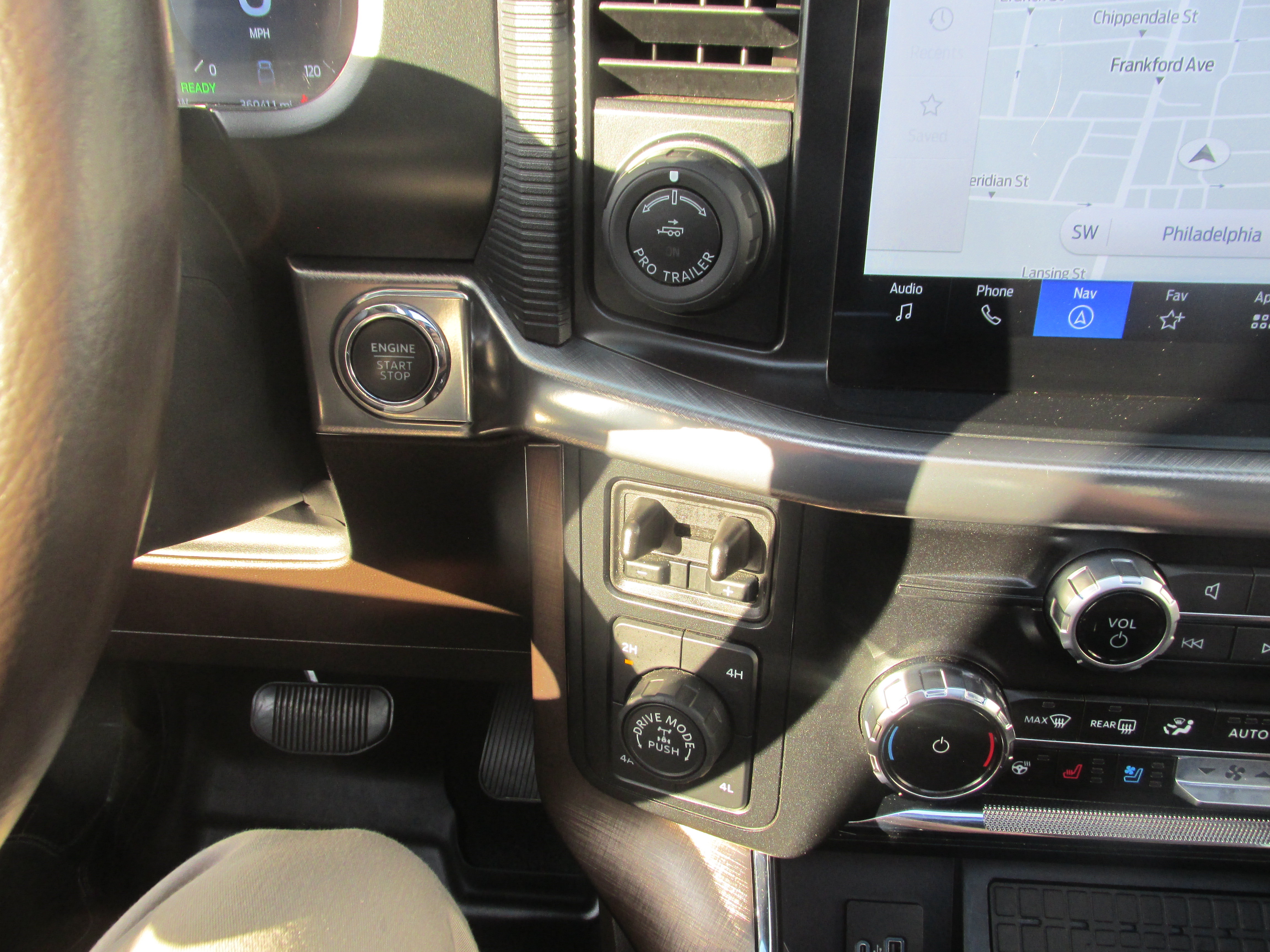 Used 2024 Ford F150 King Ranch w/ FX4 Off-Road Package AWD/4WD image 42