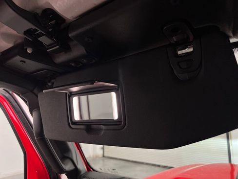 Used 2025 Jeep Wrangler Unlimited Sahara image 58