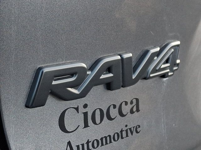Used 2023 Toyota RAV4 LE AWD/4WD image 30