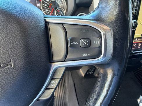 Used 2019 RAM 1500 Laramie AWD/4WD image 28