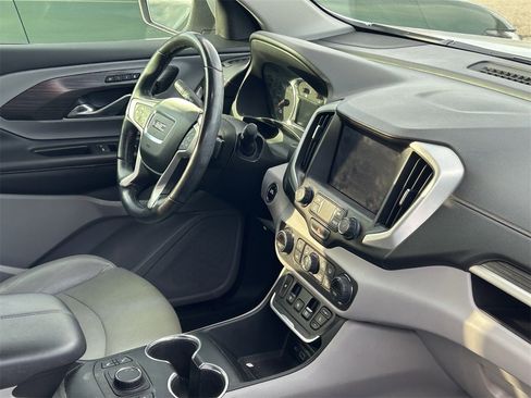 Used 2019 GMC Terrain SLT w/ Preferred Package image 7