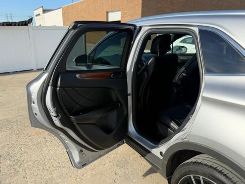 Used 2018 Lincoln MKC Reserve w/ Lincoln MKC Climate Package AWD/4WD image 21