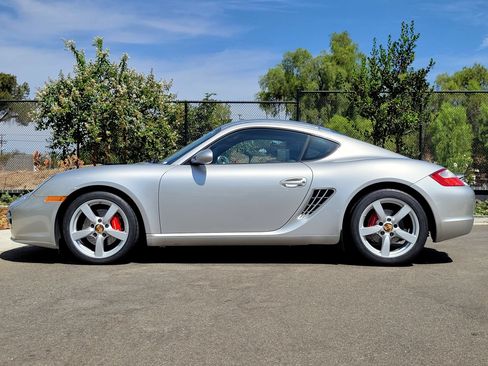 Used 2007 Porsche Cayman S RWD image 2
