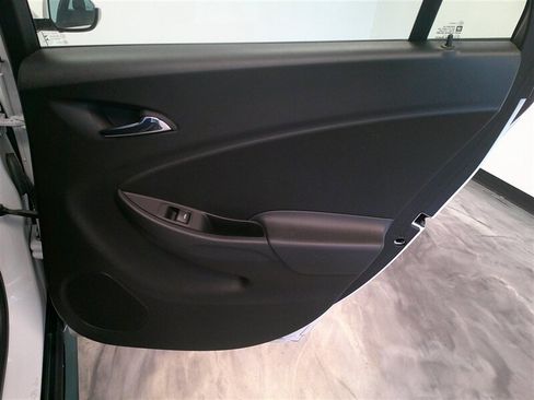 Used 2018 Chevrolet Volt LT w/ LT Driver Confidence Package image 36