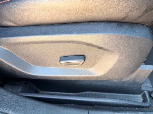 Used 2021 Ford Edge ST-Line FWD image 16
