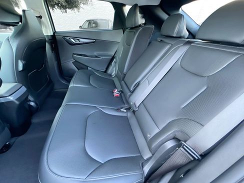 New 2025 Kia EV6 Wind image 18