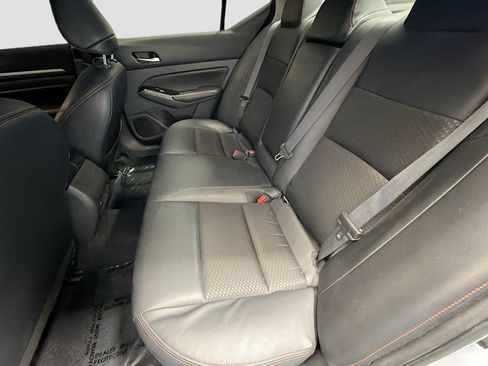 Used 2025 Nissan Altima 2.5 SR FWD image 13