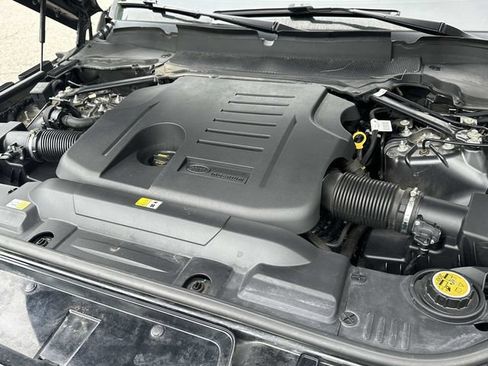 Used 2020 Land Rover Range Rover Sport SE AWD/4WD image 13