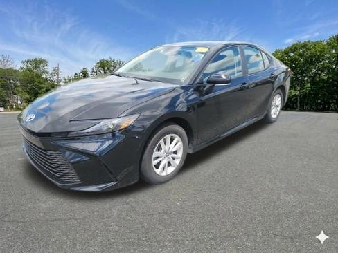 Used 2025 Toyota Camry LE w/ Convenience Package AWD/4WD image 4