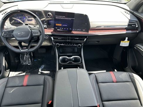 New 2025 Chevrolet Traverse RS w/ LPO, Floor Liner Package image 14