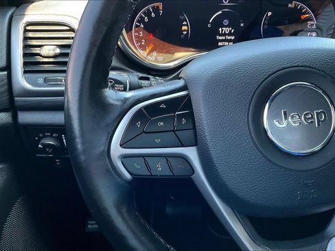 Used 2021 Jeep Grand Cherokee Laredo AWD/4WD image 13